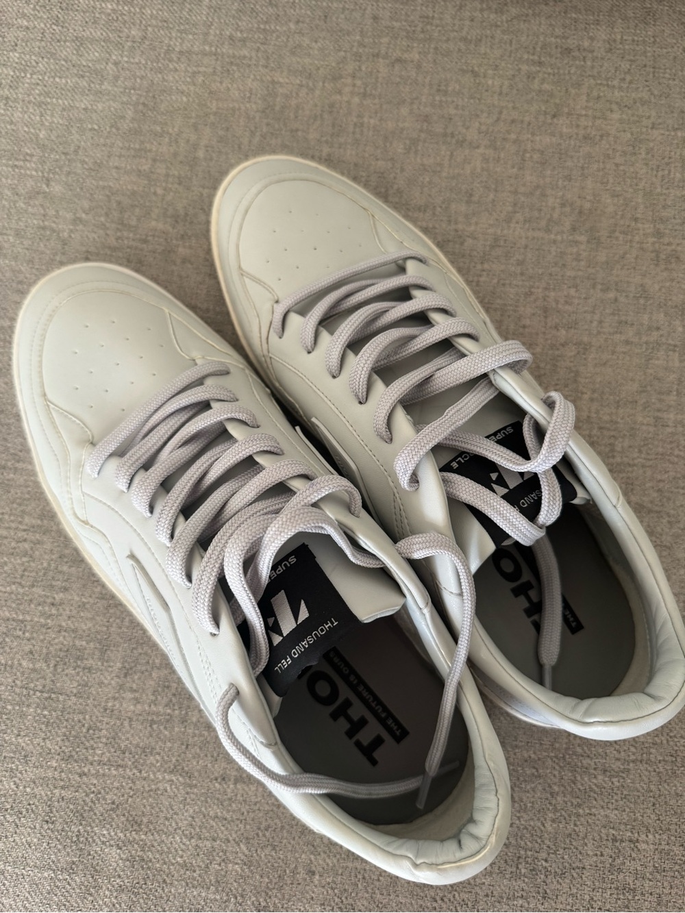 NWOB -Thousand Fell’s Court Sneaker Men’s- Light Gray